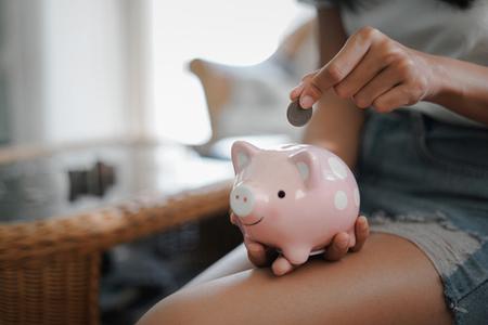 5 Clever Ways to Save Money for the Future - Vimarsana News