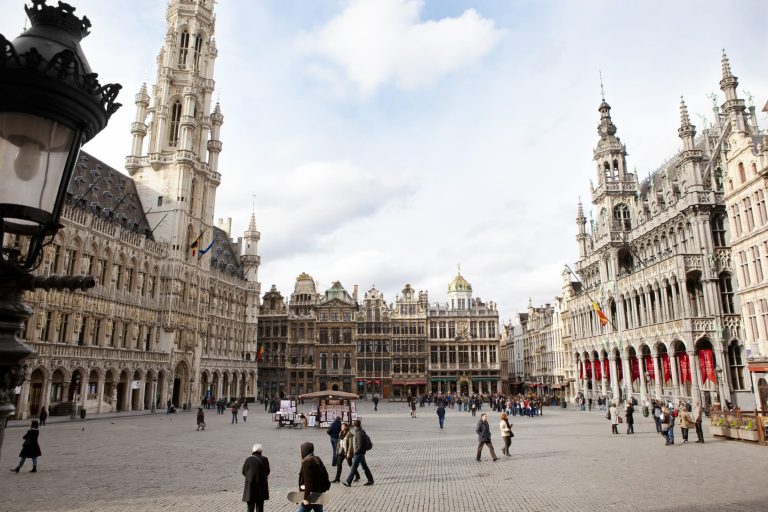 From Saints to Sinners: the Bars of Brussels