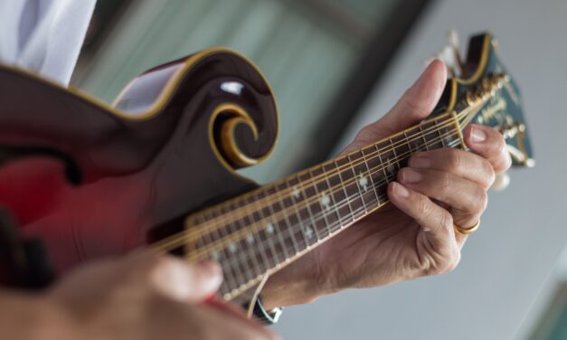 Choosing the Right Mandolin: A Buyer’s Guide