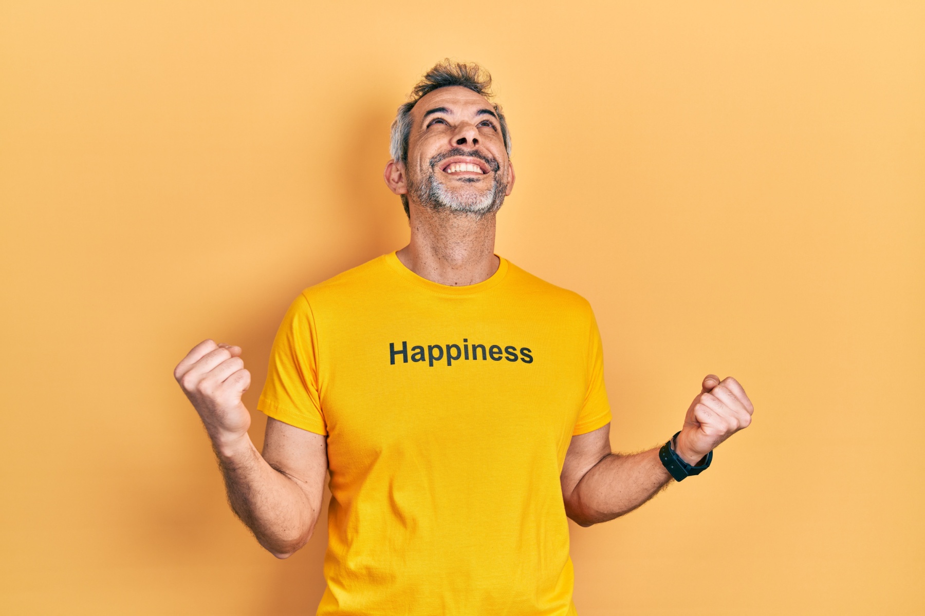 皮肉なスローガンTシャツ：ユーモアで多くのことを語るファッショントレンド
