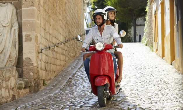 Traveling on two-wheels for Flexible Freedom under the Spanish sun
