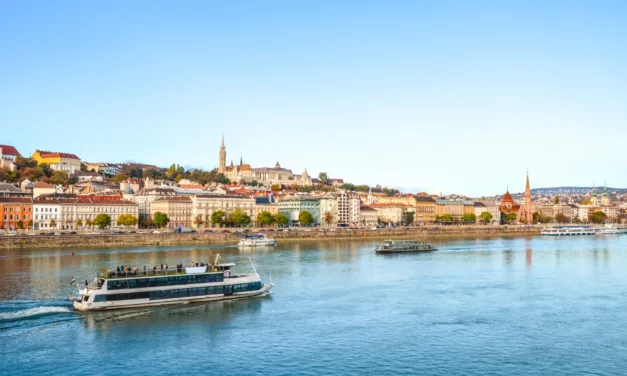 How to Plan the Perfect Budapest Boat Party for Your Group
