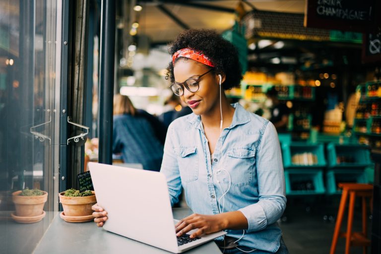 Online Education Continues to Rise in Popularity – Is it Right for You?