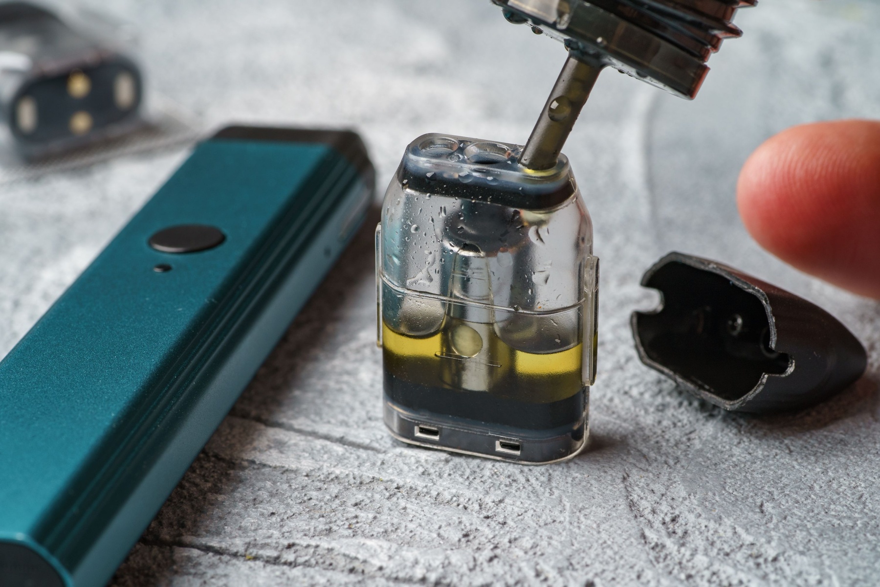 Refillable Pods vs Prefilled Pods: Cost Comparison - TNT Magazine