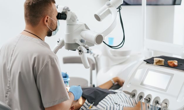 How Dental Practices Are Embracing New Technology