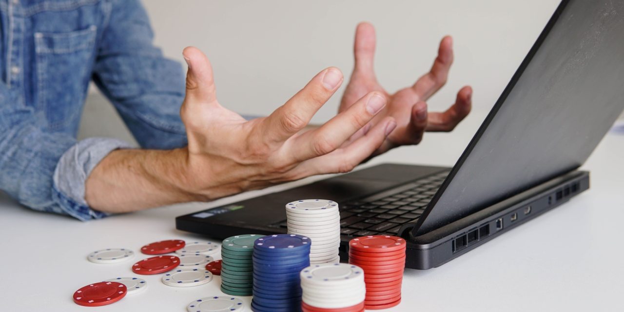 What Support is Available to Players Struggling With Gambling Problems?