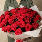 Valentine Flowers Ideas for Every Stage of a Relationship