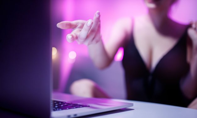 What Are the Benefits of Exploring Digital Companionship in Modern Dating?