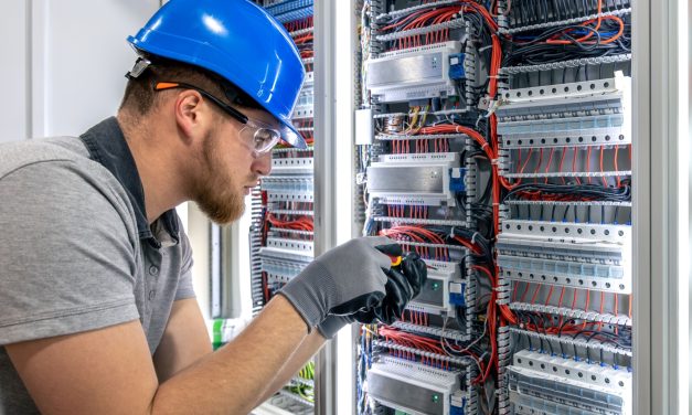 Energy Efficiency in 2026: The Role of Physical Power Management