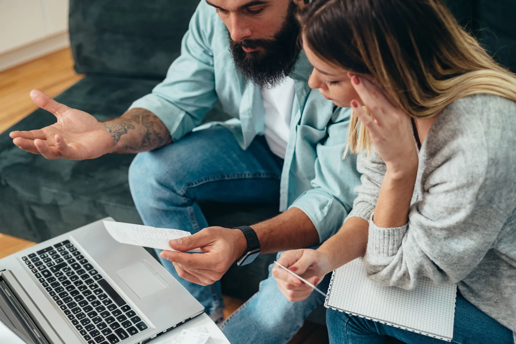 How to Manage Finances as a Couple