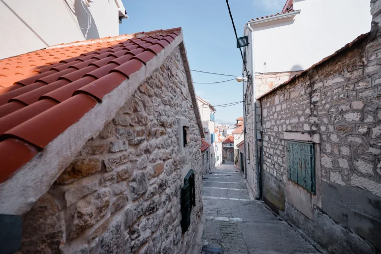 Split’s Varoš Quarter: Drink Where Locals Do