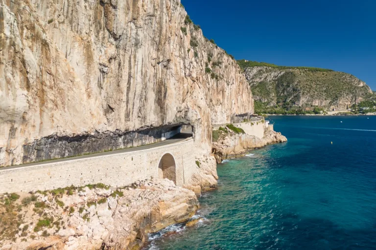 9 Seater Car Hire for the French Riviera: The Ultimate Guide for Large Families
