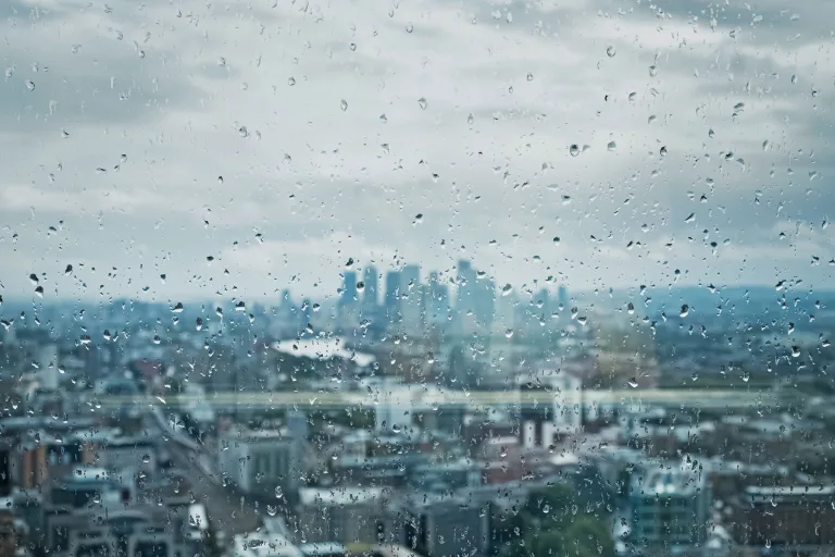 Rainy-Day UK City Break: What to Do When the Weather Changes