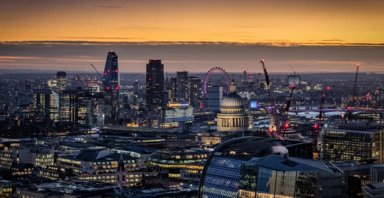 Nightlife in London: How to make the most of it